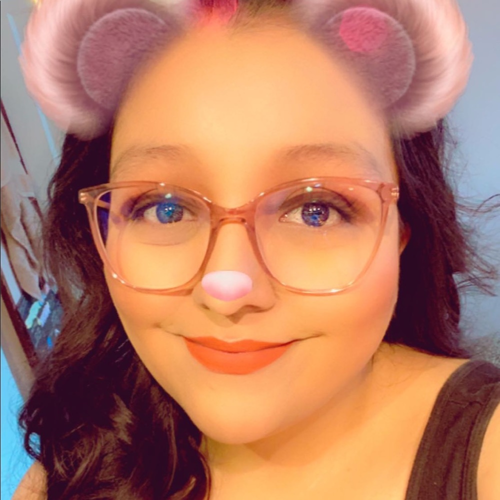 Meet your Posher, Liliana